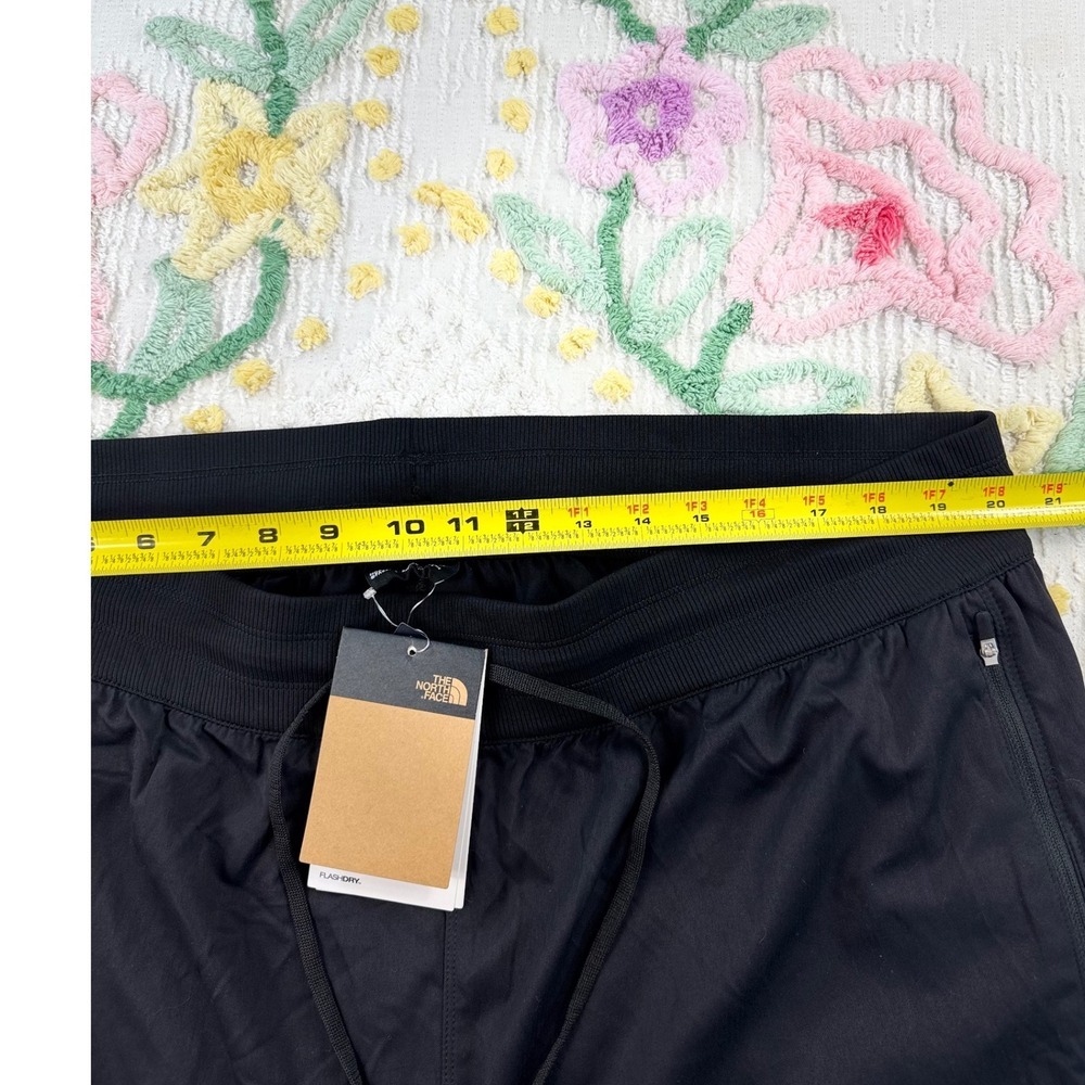 The North Face Womens 2X Regular‎ Black FlashDry Capri Pants Drawstring Waist - Picture 3 of 9
